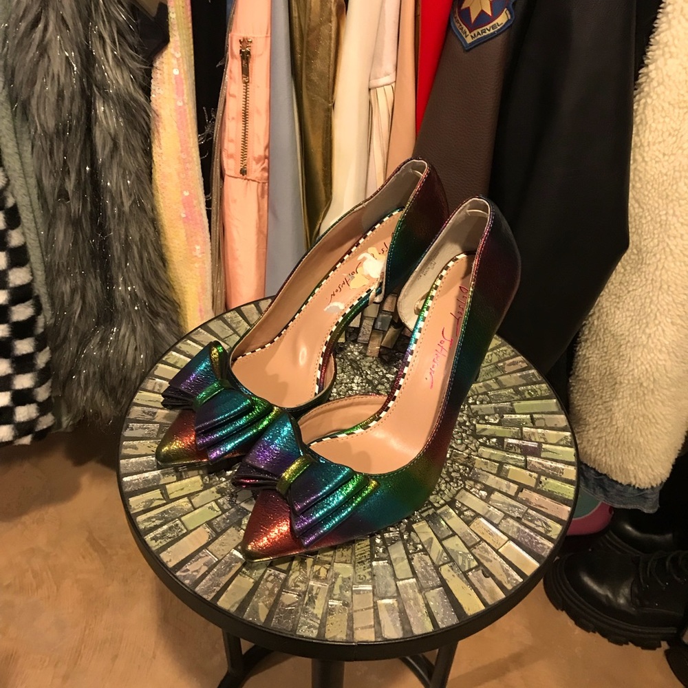 Betsy Johnson rainbow bow heels